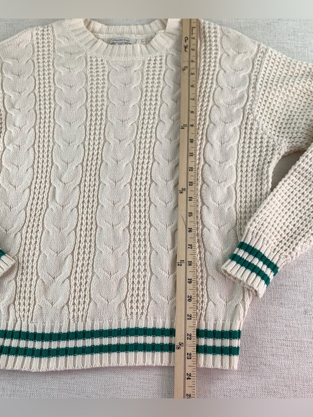 American Eagle Outfitters women's long sleeve Cream Cable Knit Sweater size S - Picture 3 of 9